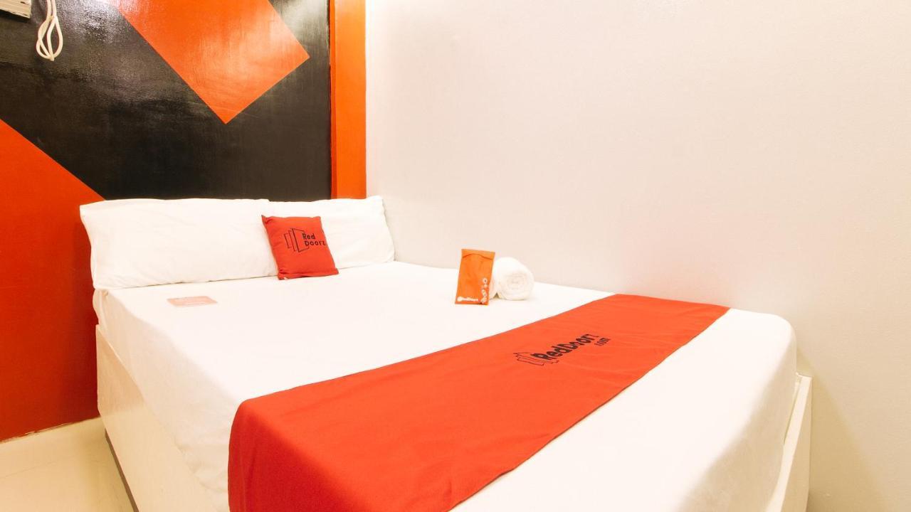 Reddoorz @ Walk Inn Hotel Manila Exterior photo
